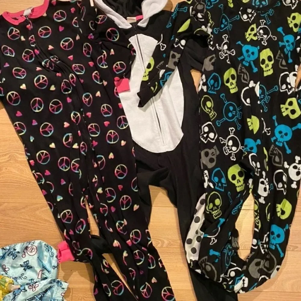 Girls pajamas bundle‎